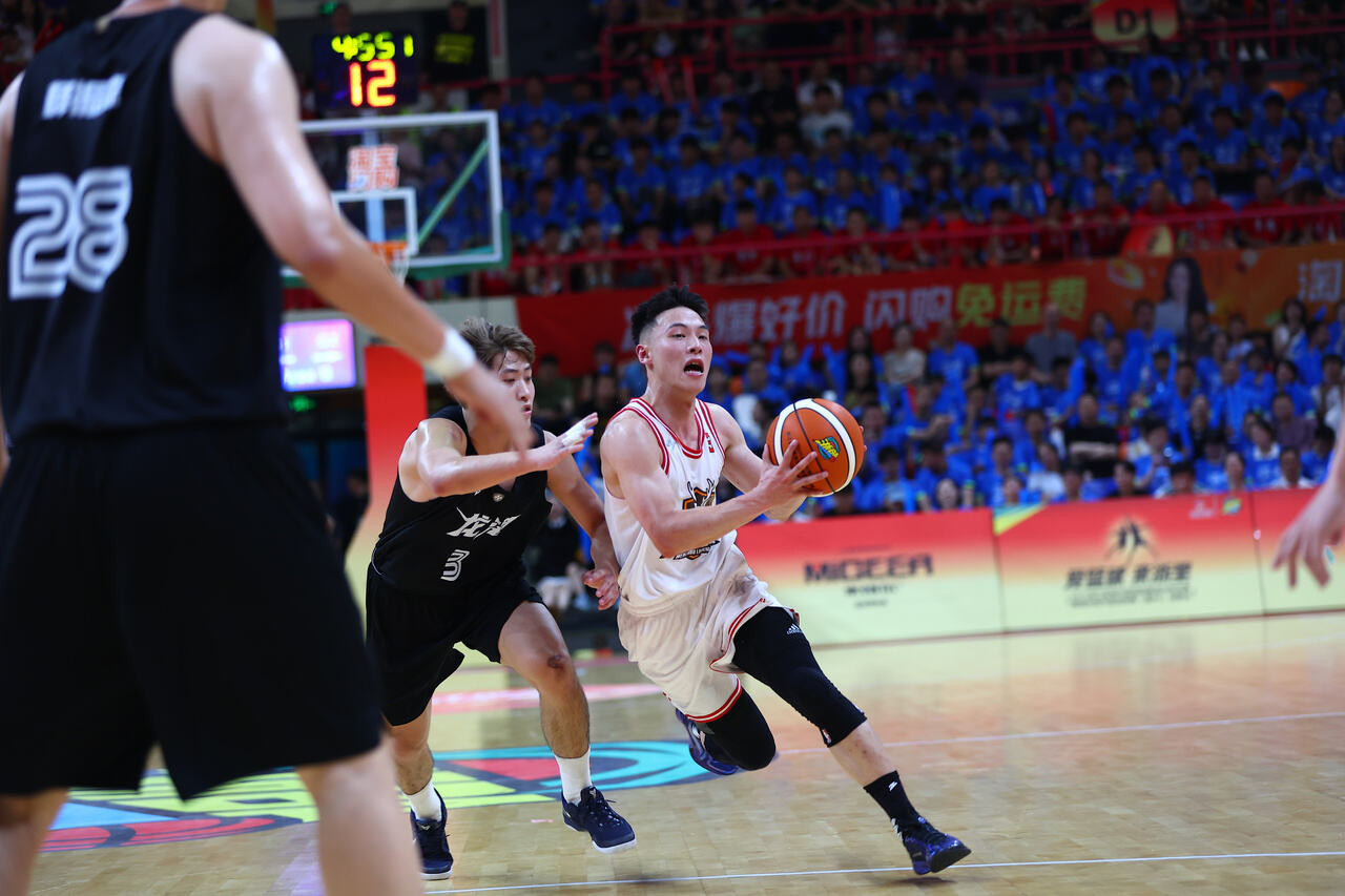 温州篮球俱乐部有哪些_(温州篮球培训班在哪里?)  第2张