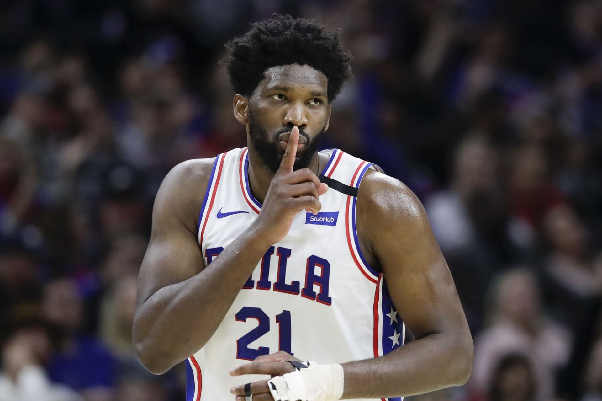 NBA公布对恩比德罚款因场上做出不当动作 第1张 NBA公布对恩比德罚款因场上做出不当动作 第1张