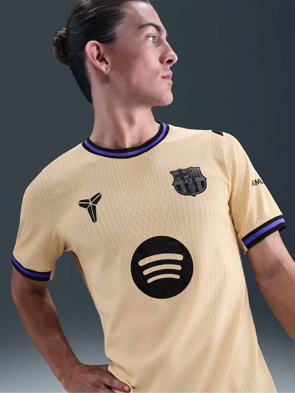 利物浦新赛季主场球衣泄露将在8月1日正式发售的简单介绍  第1张