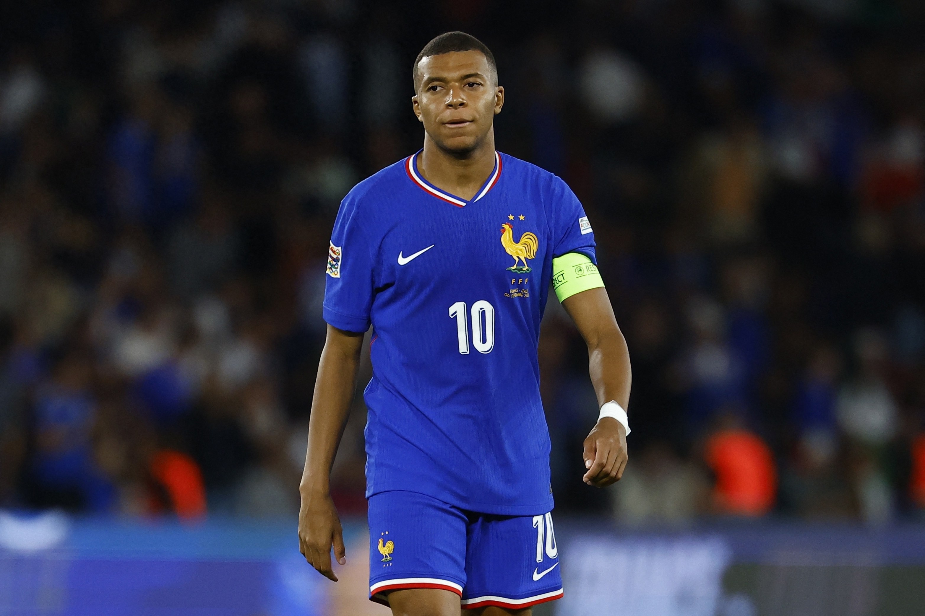 关于法媒：巴黎对法国足协非常不满因登贝莱伤退的信息  第1张