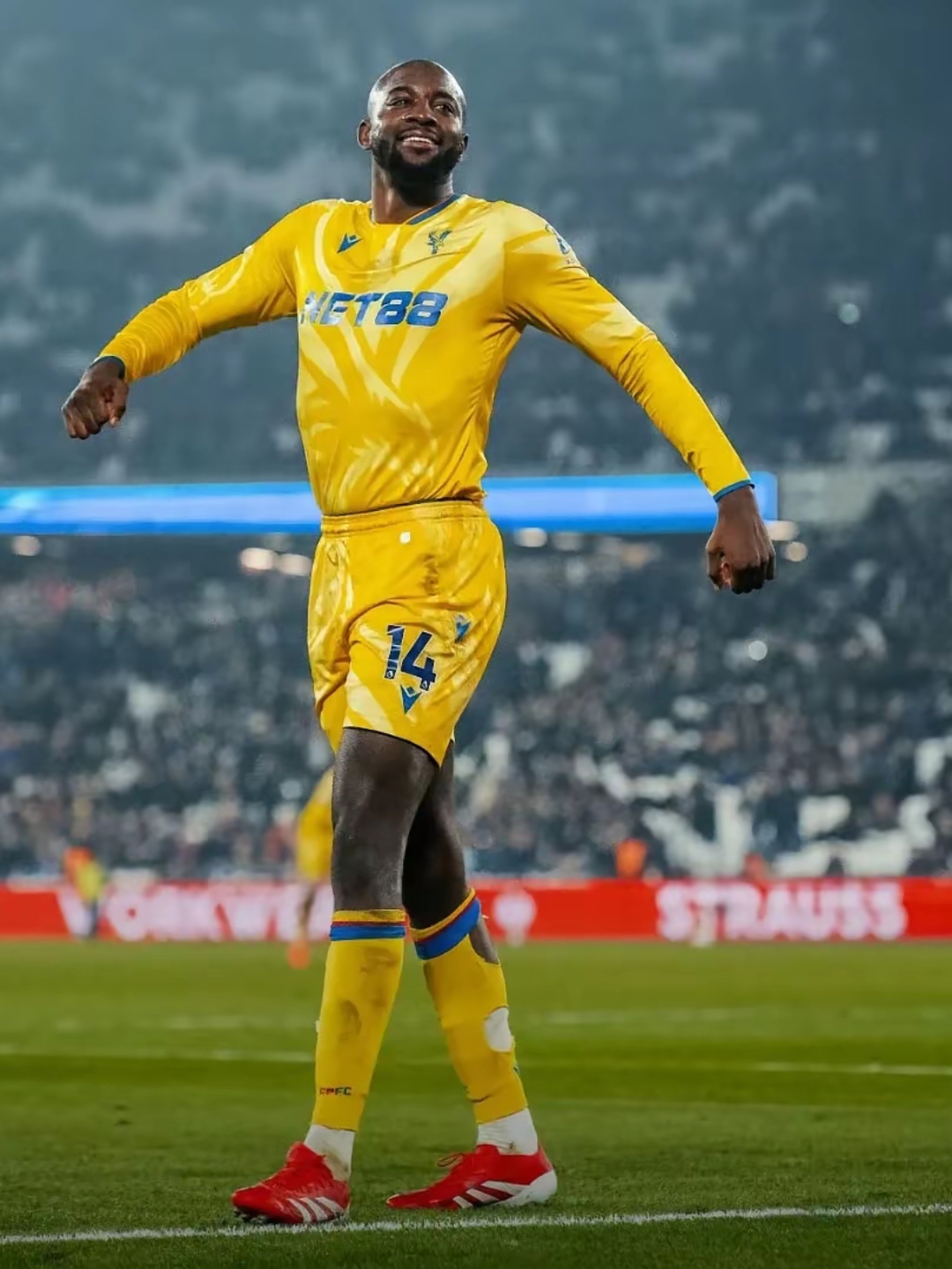 包含曝AC米兰有望内签下贾沙里与球员签约五年的词条