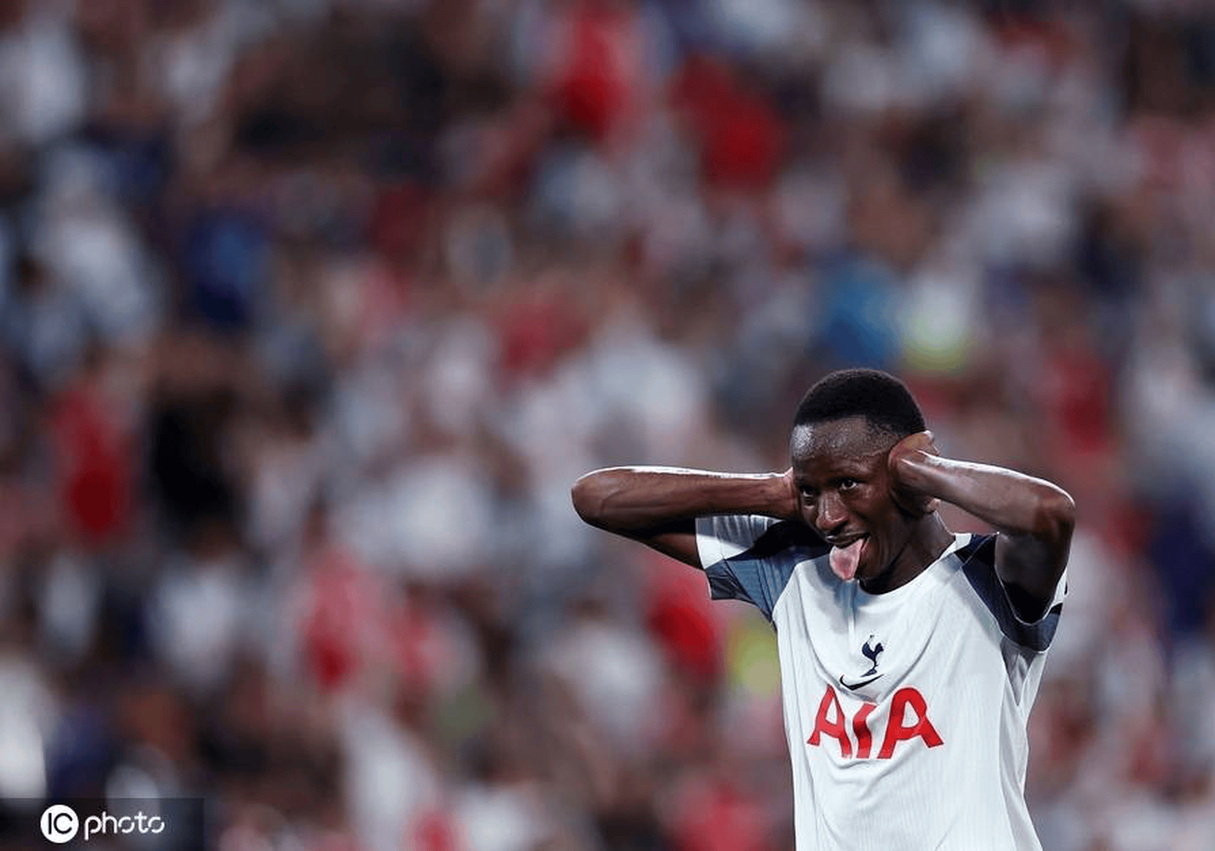 友谊赛热刺1-0阿森纳萨尔吊射制胜哲凯赖什迎首秀的简单介绍  第1张