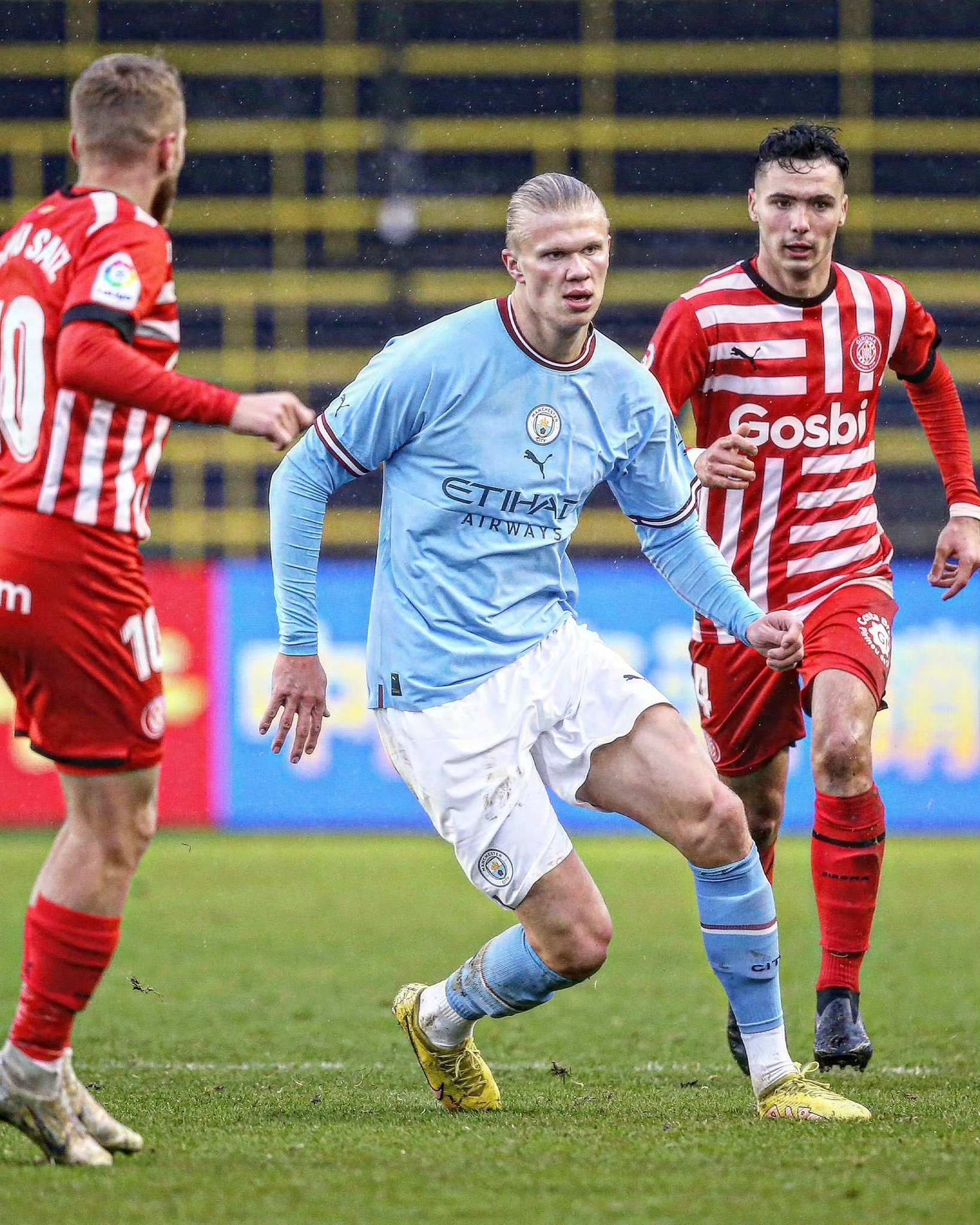 包含曼城拒绝罗马对埃切维里的报价俱乐部更愿意租借到赫罗纳的词条 第2张 包含曼城拒绝罗马对埃切维里的报价俱乐部更愿意租借到赫罗纳的词条 第2张