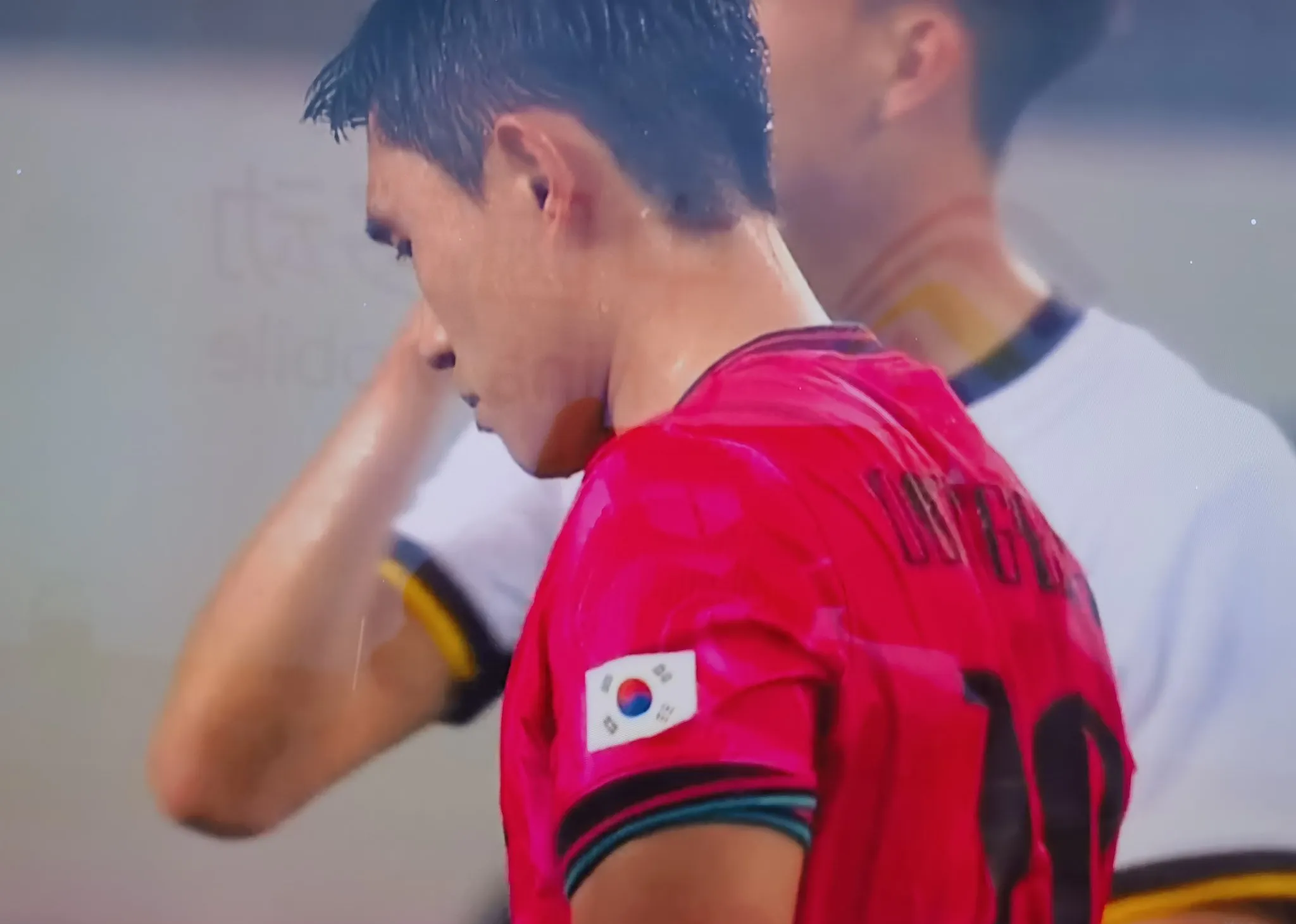 包含梁民革租借加盟英冠朴茨茅斯3月份完成韩国队首秀的词条