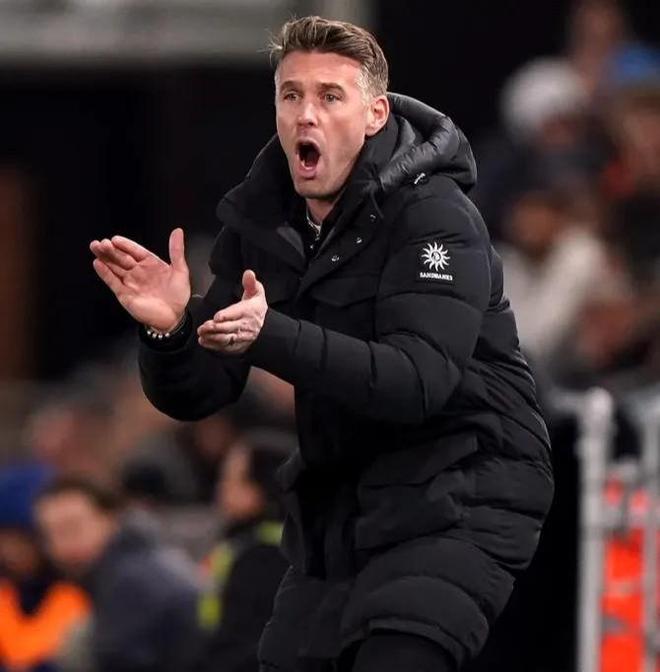 狼队正式接触米德尔斯堡主帅爱德华兹强调的只专注于当下的工作的简单介绍 第1张 狼队正式接触米德尔斯堡主帅爱德华兹强调的只专注于当下的工作的简单介绍 第1张