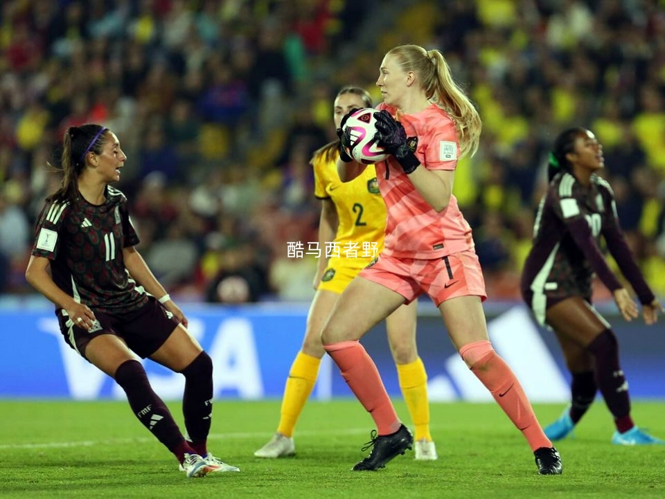 德甲女：勒沃库森女足VS埃森舍纳贝克女足  第1张