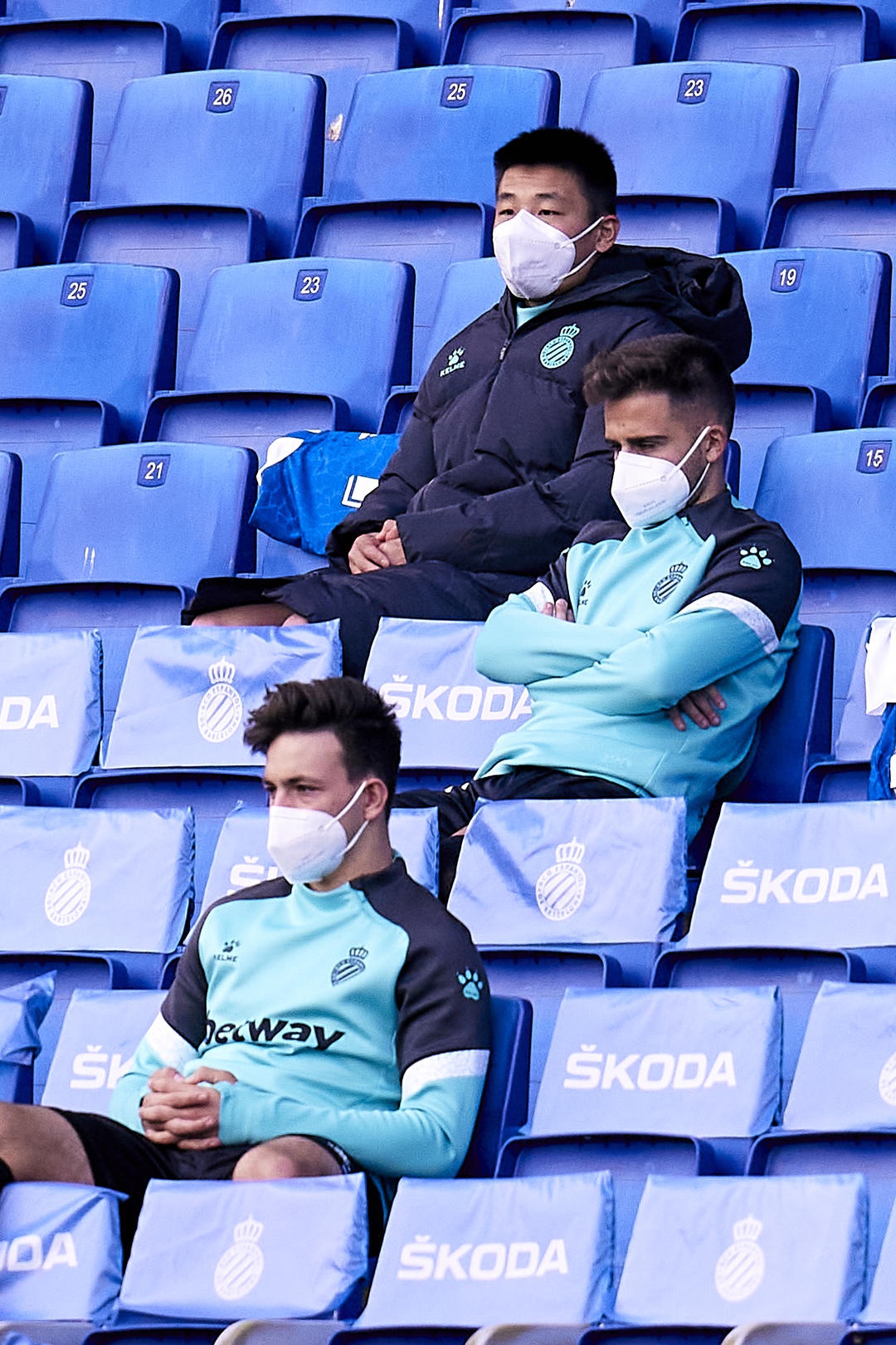 包含阿森纳希望出售多名边缘球员津琴科等球员在列的词条  第2张