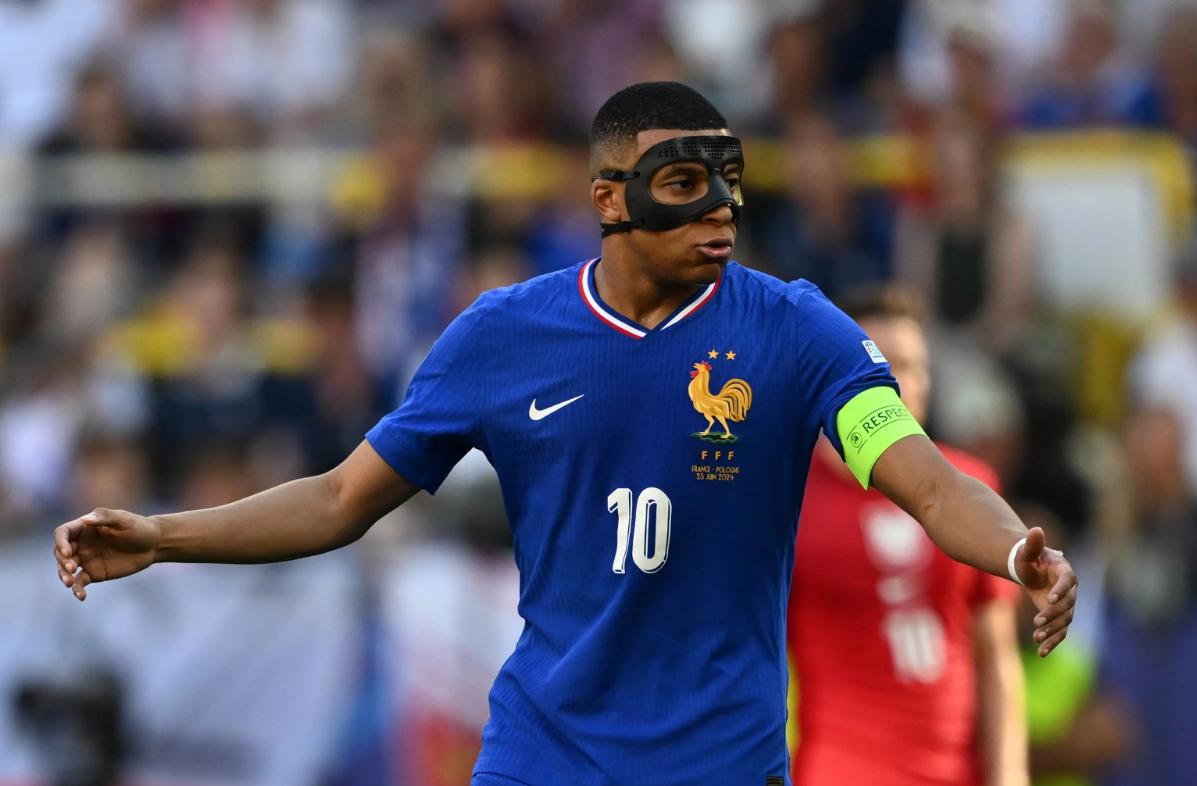 包含记者：阿隆索认为贝林厄姆定位是中场明确球员位置的词条