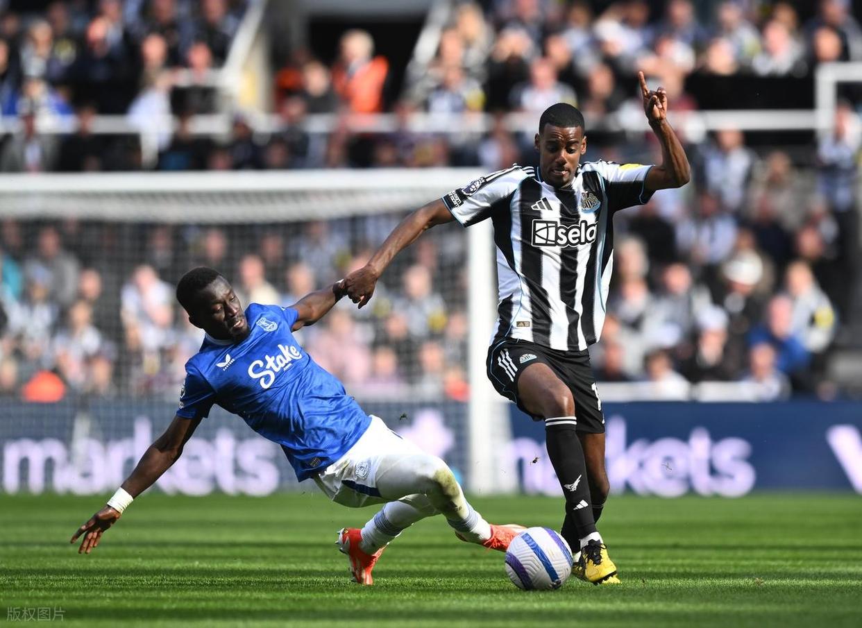 曝伊萨克将与纽卡官员会面球员已回到训练场的简单介绍