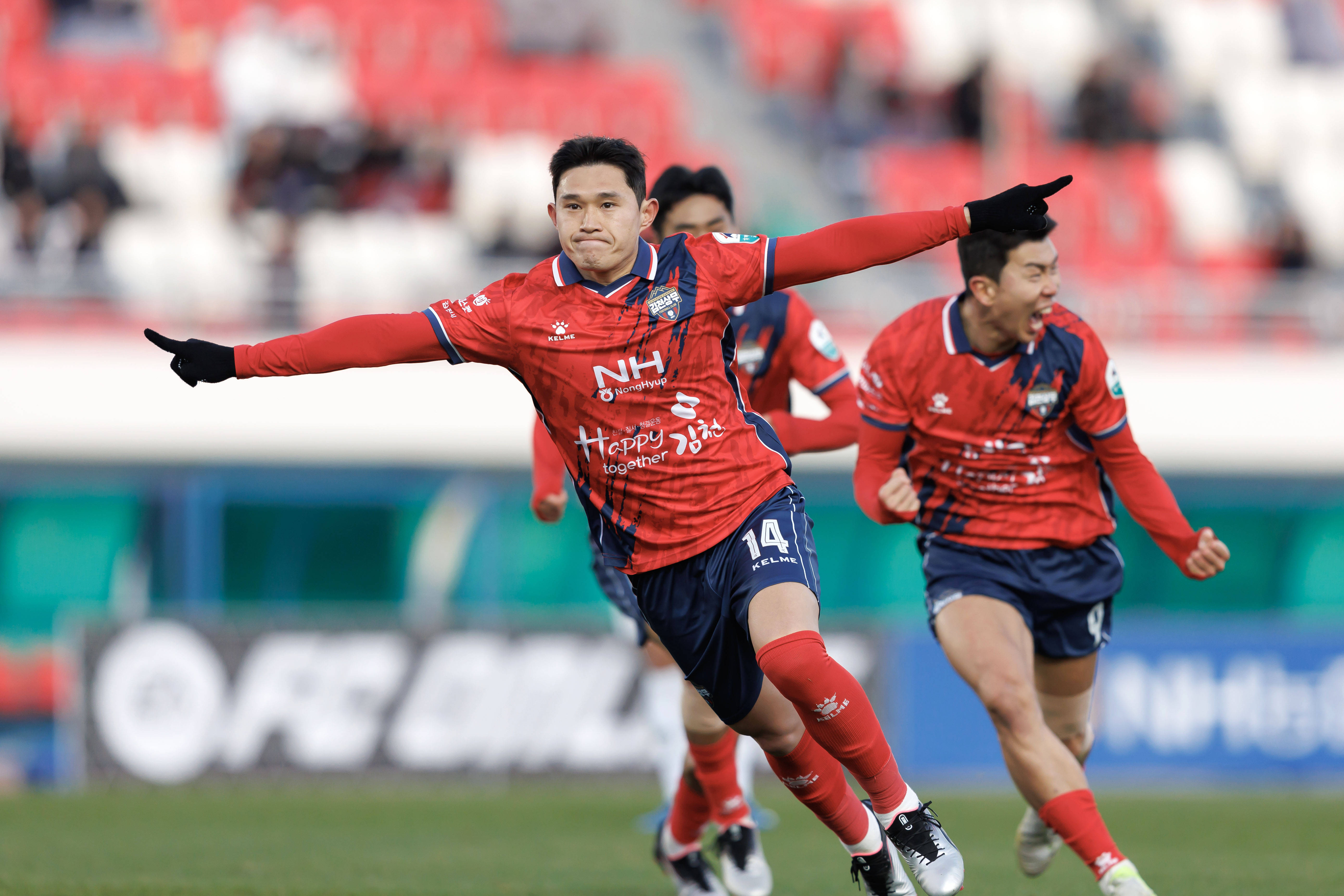 关于韩职联足球推荐：大邱FCvs全北现代前瞻全北现代更胜一筹的信息  第2张