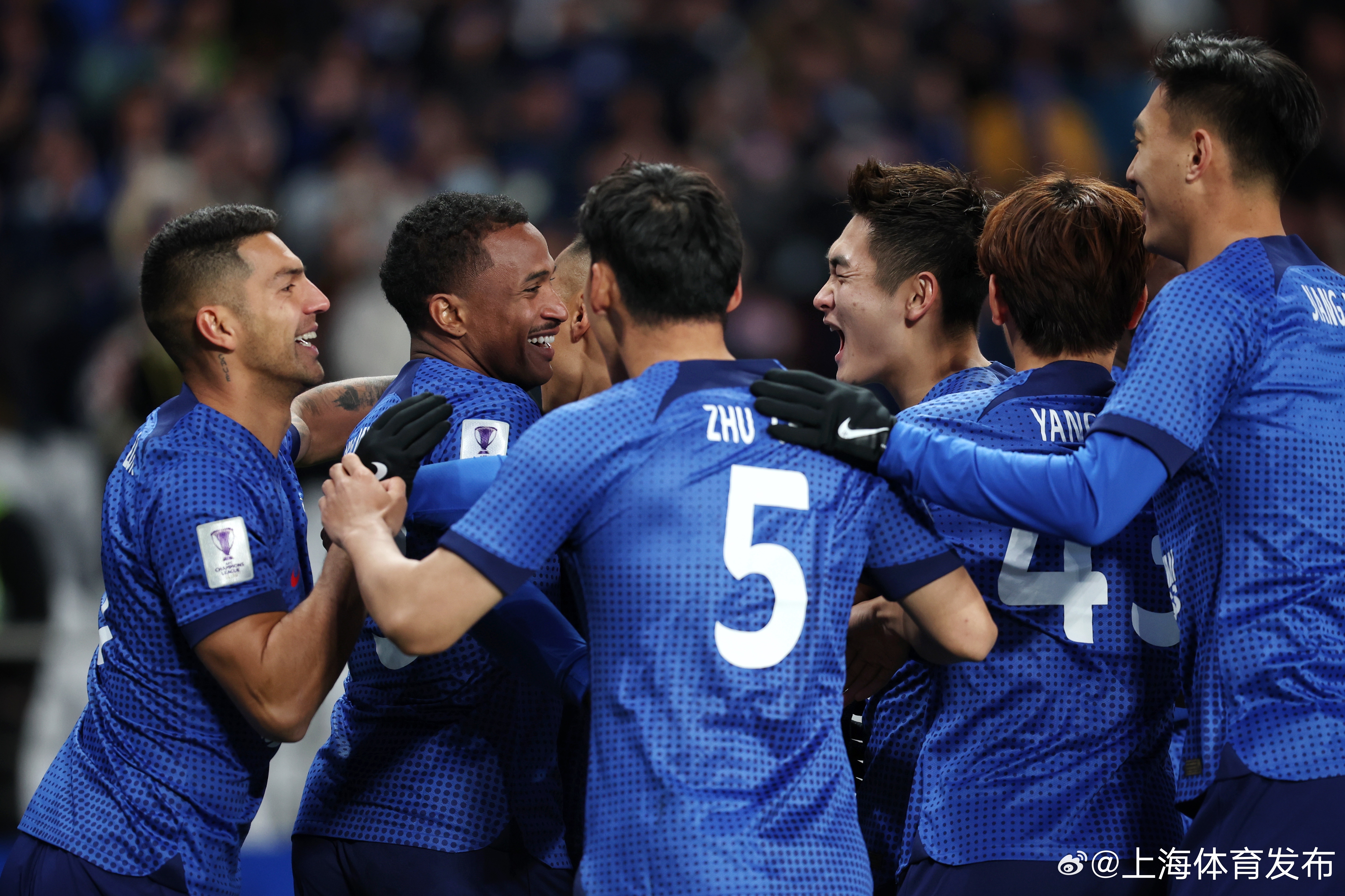 包含新援阿苏埃加盟申花场均1球连续取得进球的词条