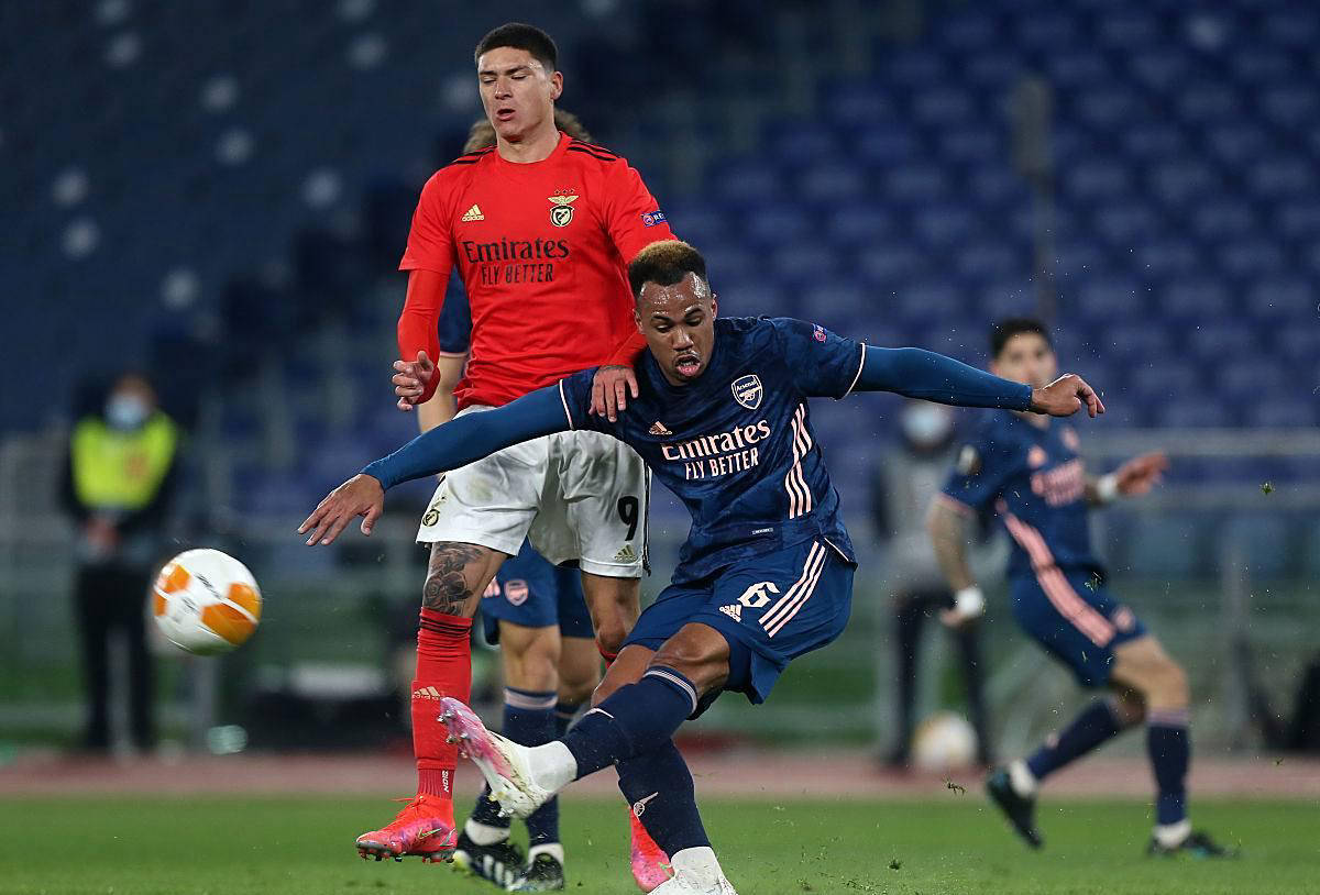 欧冠费内巴切0-0本菲卡费内巴切主场憾平的简单介绍  第2张