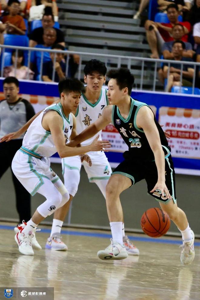 包含匈U19：迪比辛尼U19VSMTK匈格利亚U19的词条  第2张