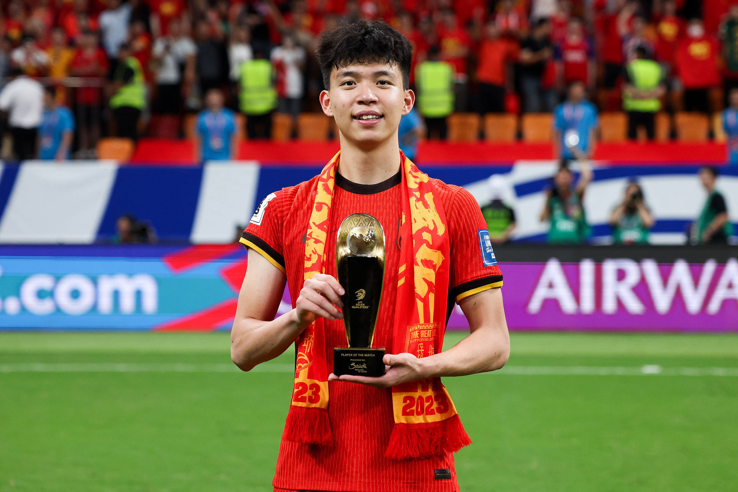 关于国足对阵巴林超5万人现场观赛王钰栋点射绝杀巴林的信息  第1张