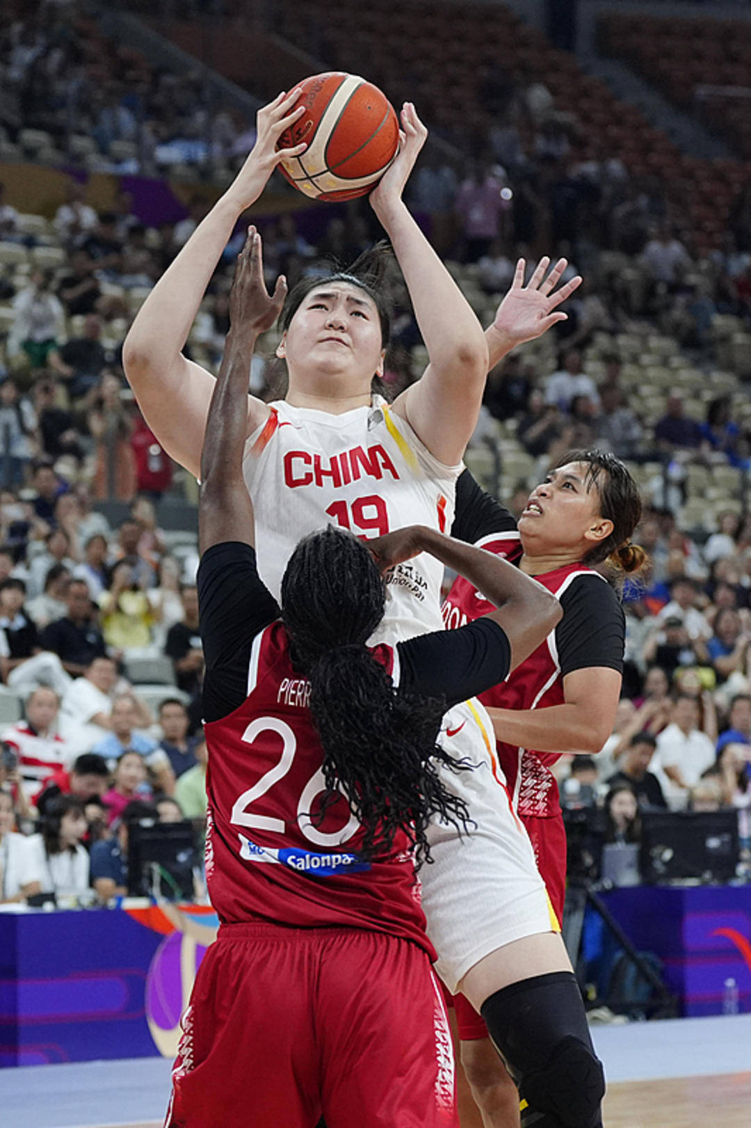 中国女篮亚洲杯开门红51分狂胜印尼女篮