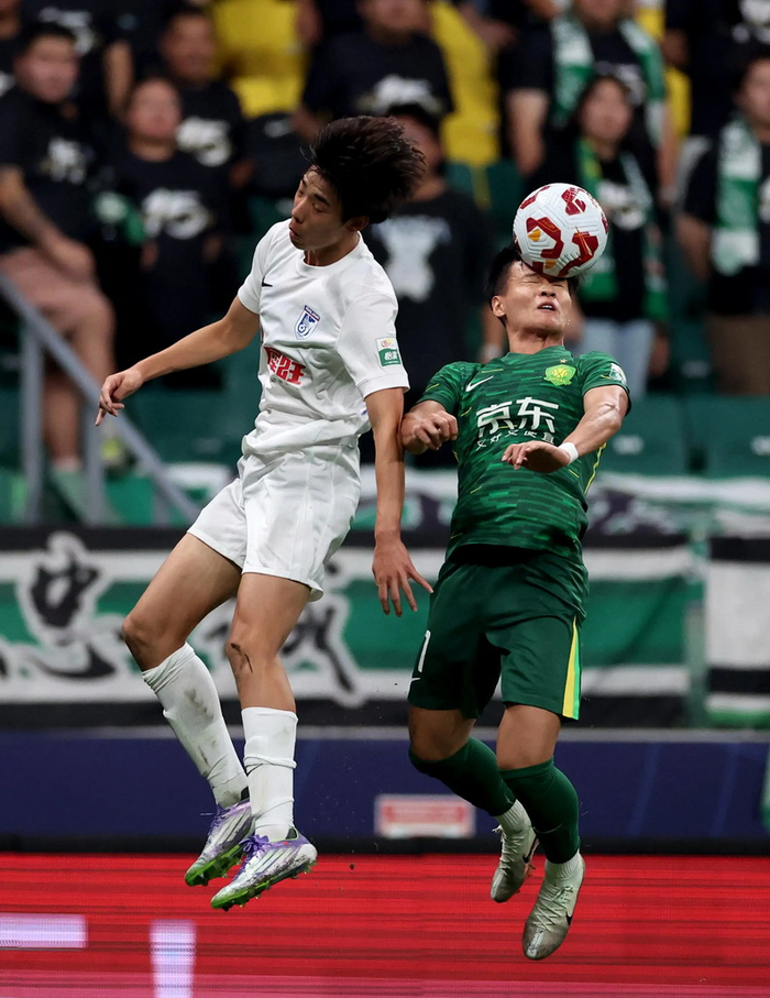 大连英博新援佩尼亚社媒晒照球员刚完成签约的简单介绍 第1张 大连英博新援佩尼亚社媒晒照球员刚完成签约的简单介绍 第1张