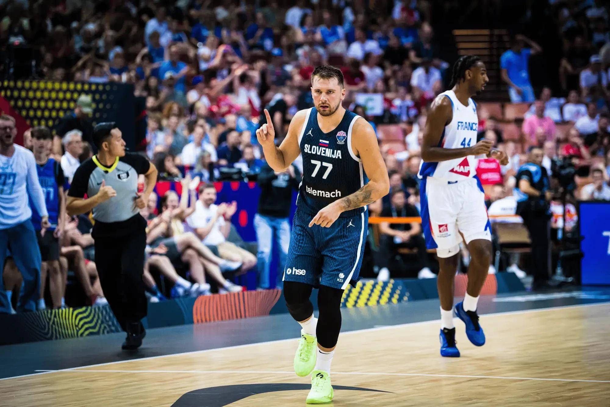 关于东契奇成斯洛文尼亚队史得分王国家队生涯总分1100分的信息