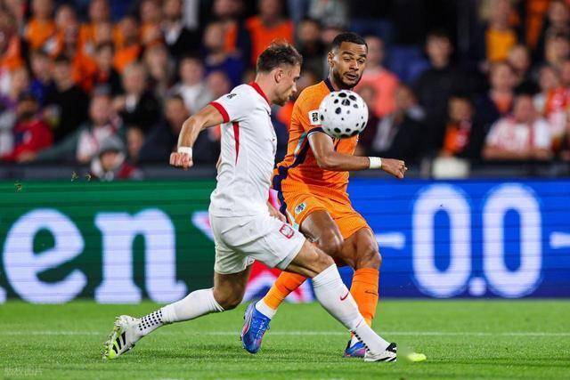 世预赛荷兰1-1波兰荷兰暂时领跑的简单介绍  第1张