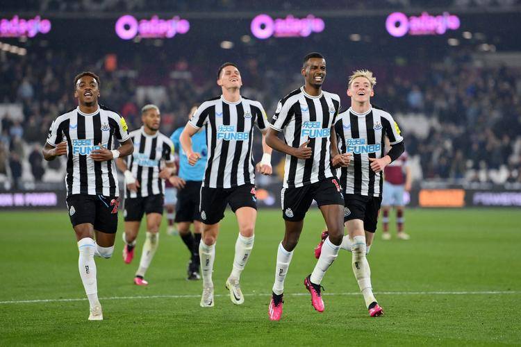 包含英联杯第三轮抽签结果豪门对决悬念拉满的词条