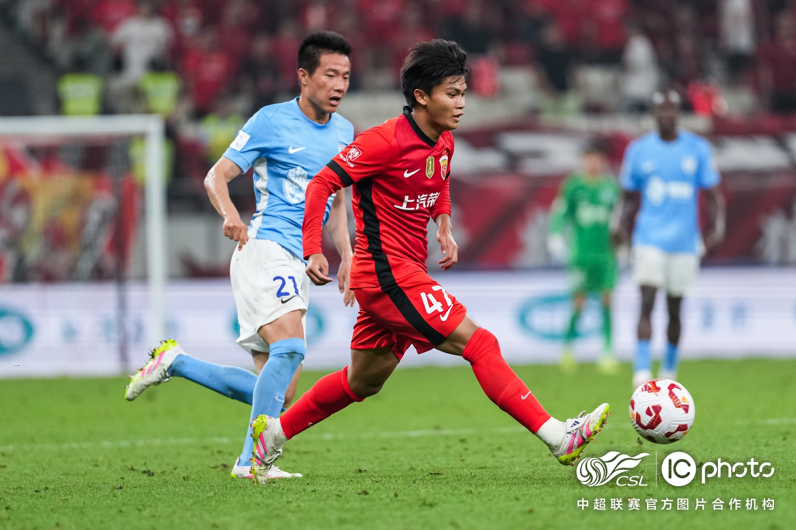 中超上海海港1-1天津津门虎丢榜首加布里埃尔点射基莱斯扳平的简单介绍