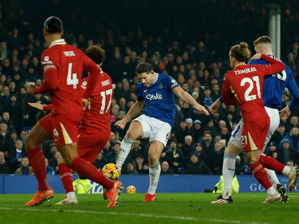 包含利物浦关注塞门约球员表现亮眼的词条