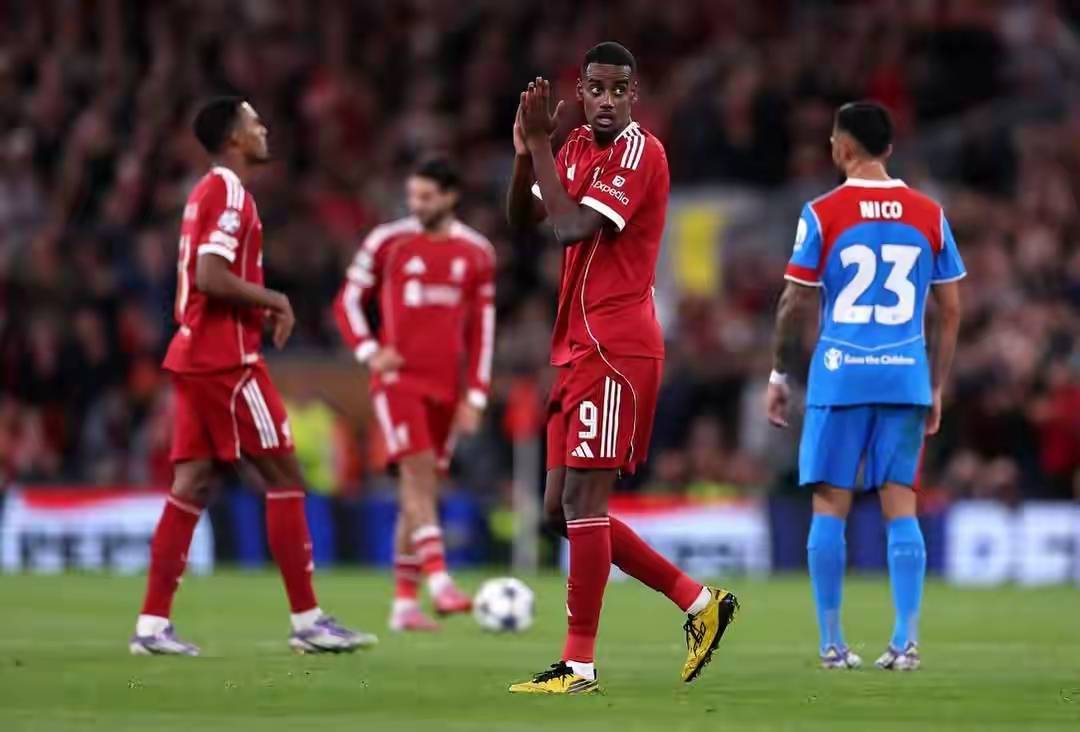 关于贝西克塔斯有意引进特罗萨德阿森纳希望获得足够的转会费的信息